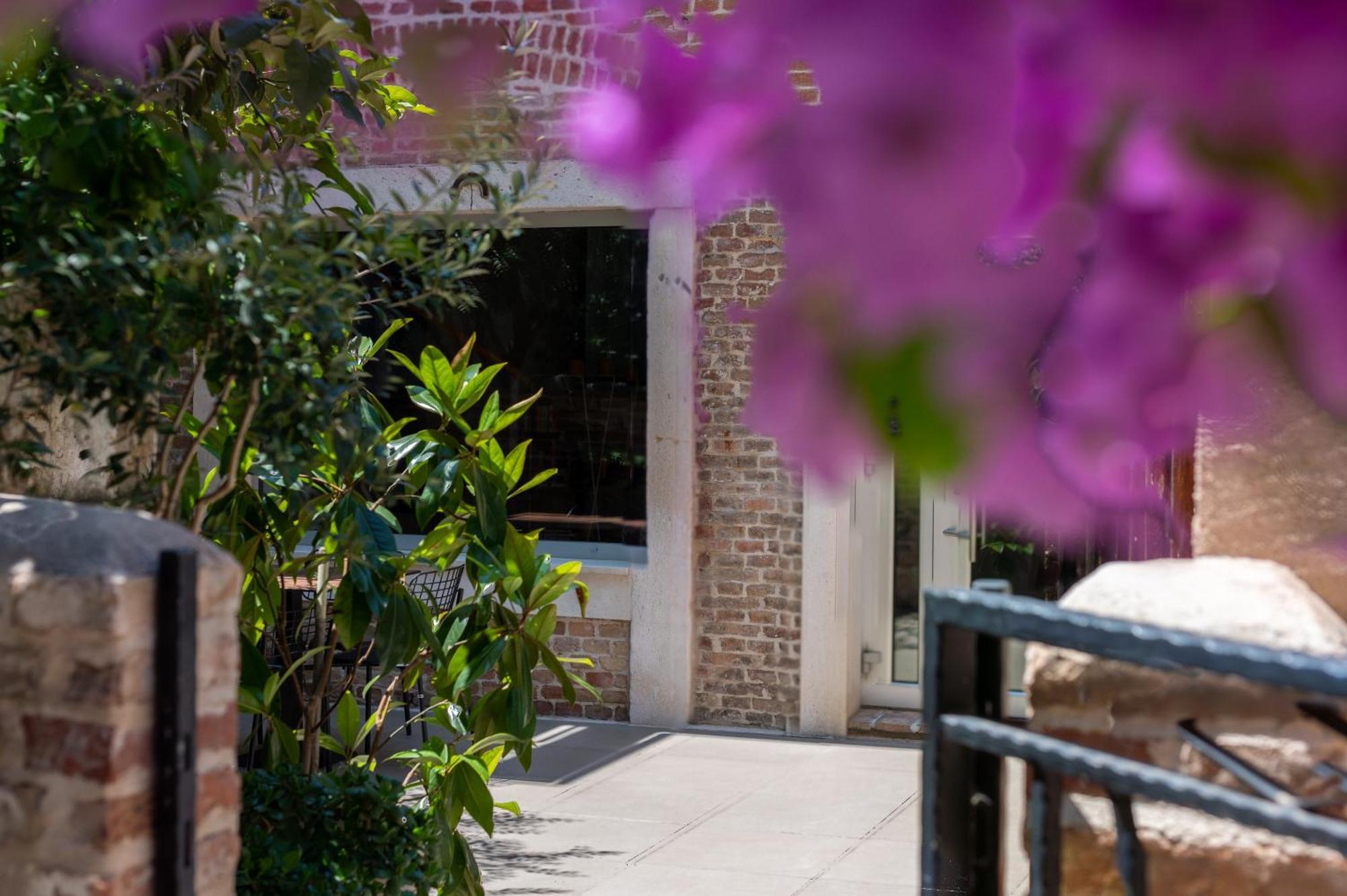 Azur Palace Luxury Rooms Split Exterior foto