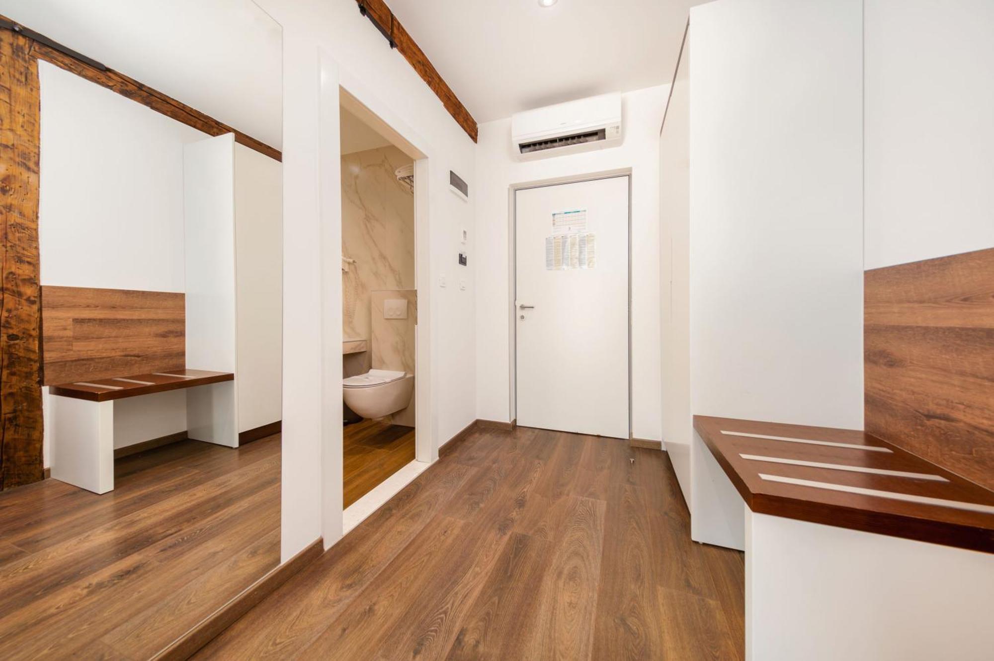 Azur Palace Luxury Rooms Split Exterior foto