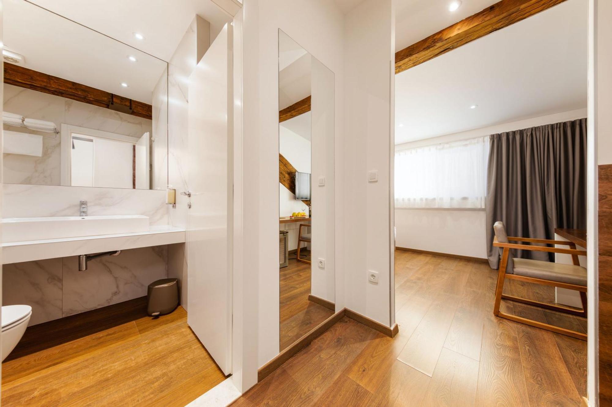 Azur Palace Luxury Rooms Split Exterior foto